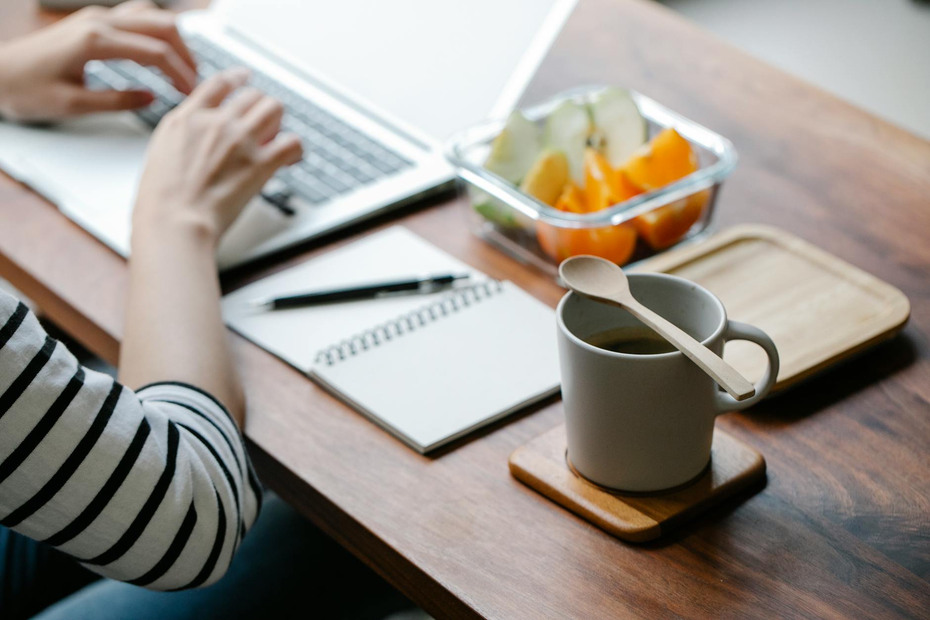 Bứt Phá Thu Nhập: 7 Cách Kiếm Tiền Online Bền Vững & Thực Tế