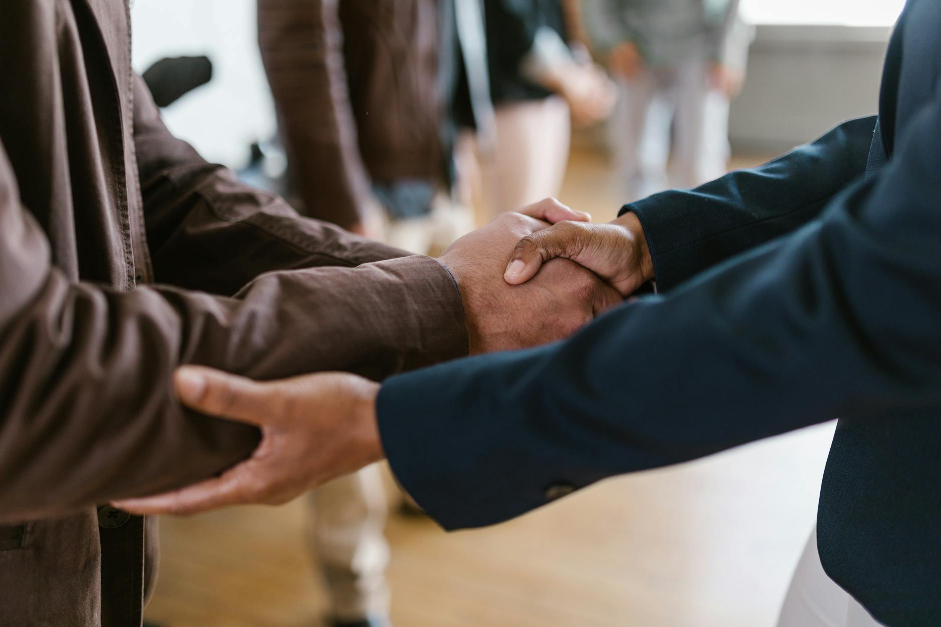 Làm giàu thời đại số: Kinh nghiệm đầu tư online từ chuyên gia 4 Làm Giàu Thời Đại Số: Kinh Nghiệm Đầu Tư Online Từ Chuyên Gia