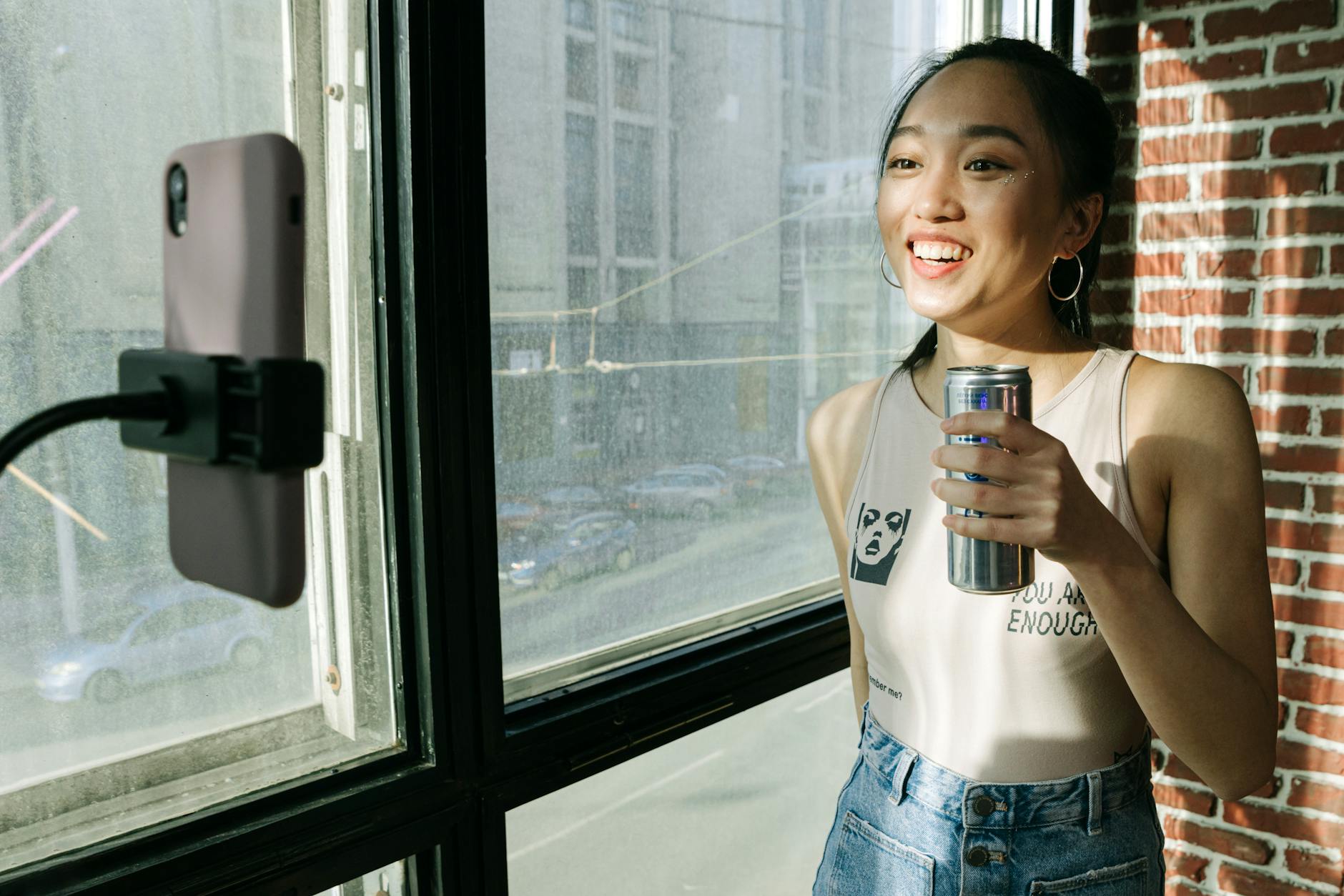 YouTube, TikTok, Podcast: Xây Dựng Đế Chế Nội Dung, Kiếm Tiền Khủng 6 TikTok: Nền Tảng Video Ngắn Bùng Nổ